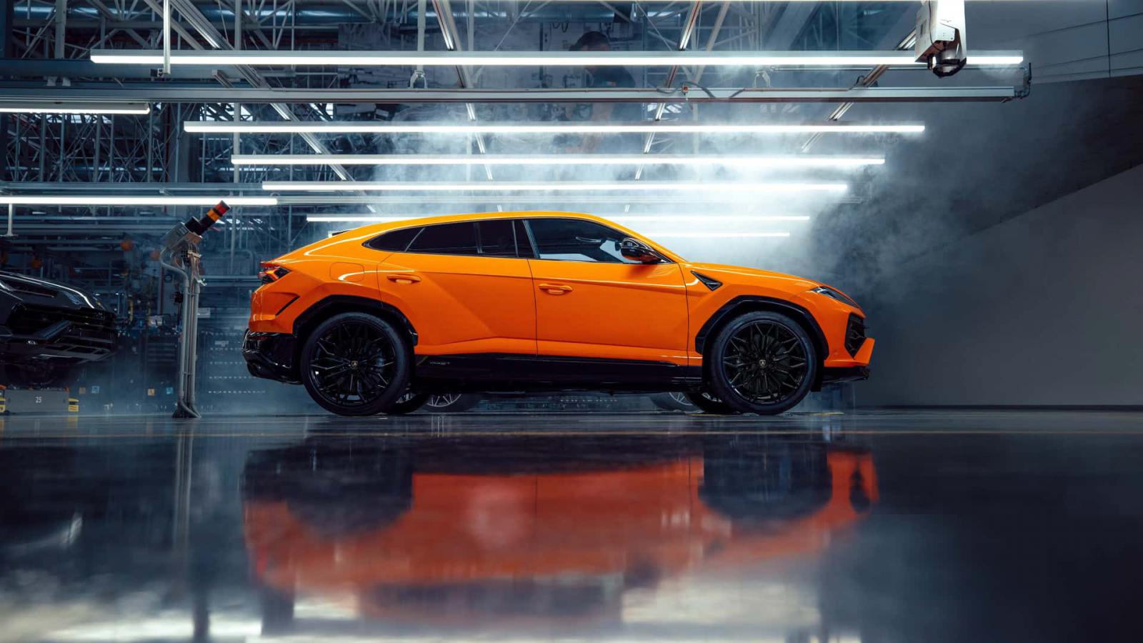 Ντεμπούτο με 800 άλογα για την Plug-in υβριδική Lamborghini Urus SE